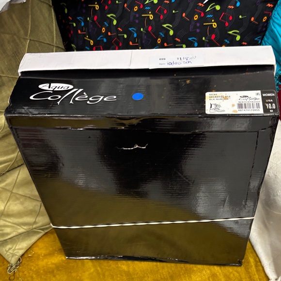 Stylish Black Lace-Up Women's Boots - Picture 10 of 11